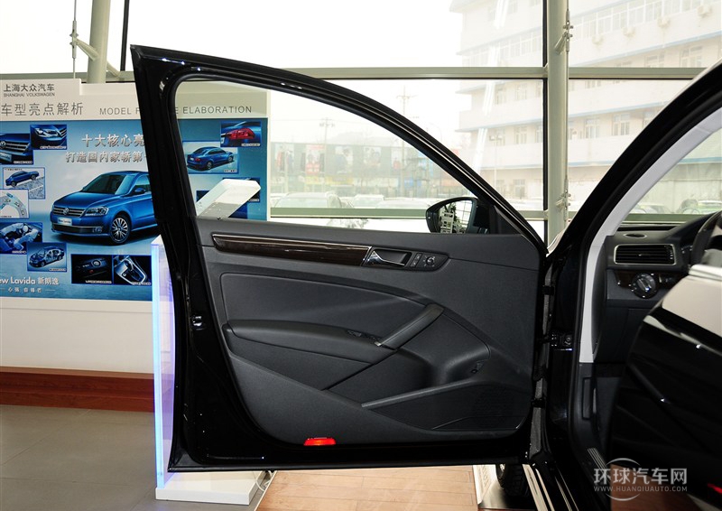 2014款 1.8TSI DSG至尊版