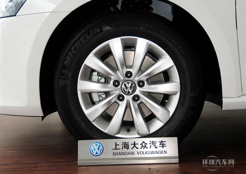2014款 1.8TSI DSG尊榮導(dǎo)航版