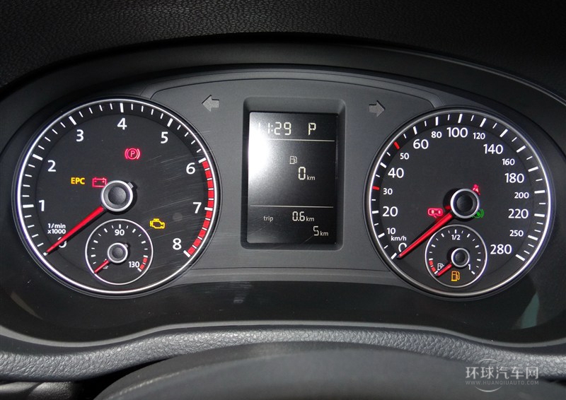 2014款 1.8TSI 自動(dòng)尊榮版