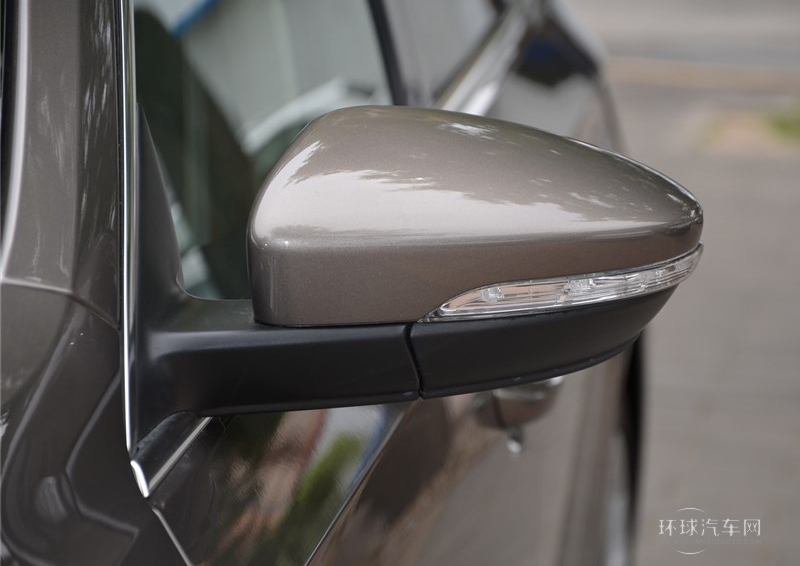 2014款 2.0TSI DSG御尊導(dǎo)航版