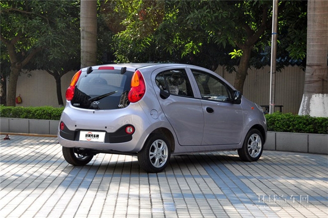 2013款 1.0L 手動時尚版