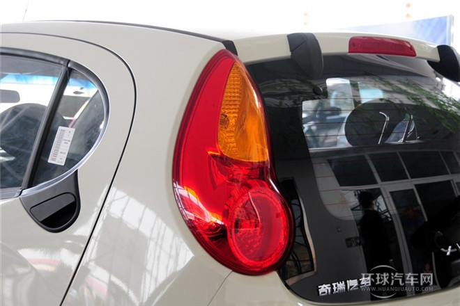 2013款 1.0L 手動(dòng)快樂(lè)版