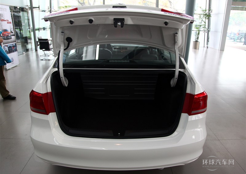 2013款 1.6L 手動風尚版