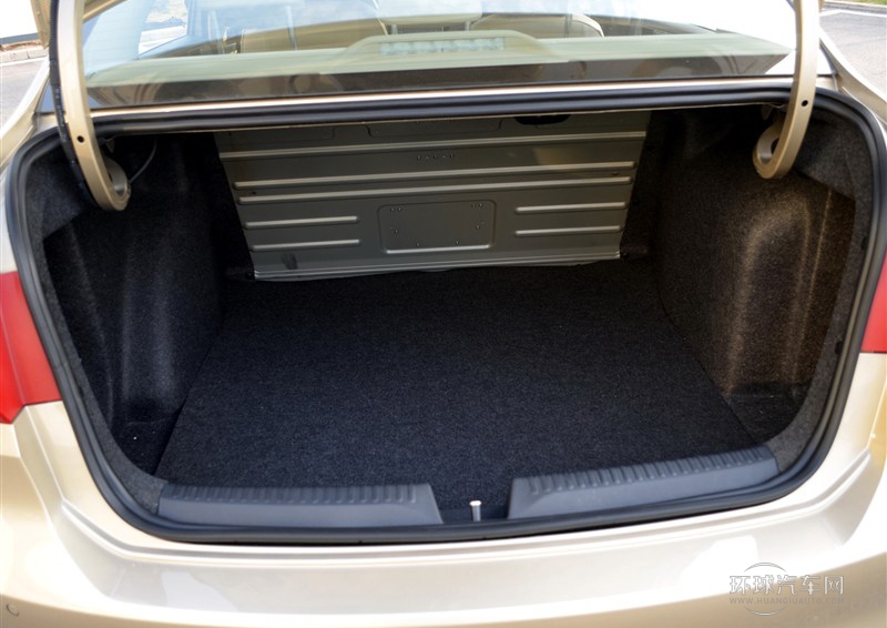 2013款 1.6L 手動豪華版