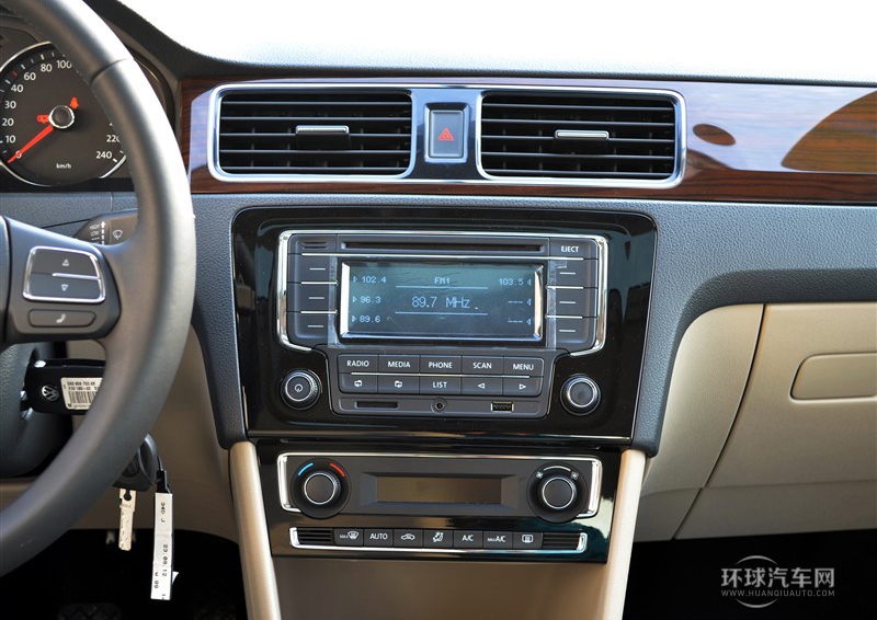 2013款 1.6L 手動豪華版