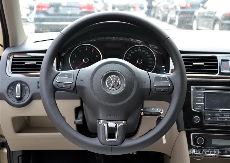 2013款 1.6L 手動豪華版