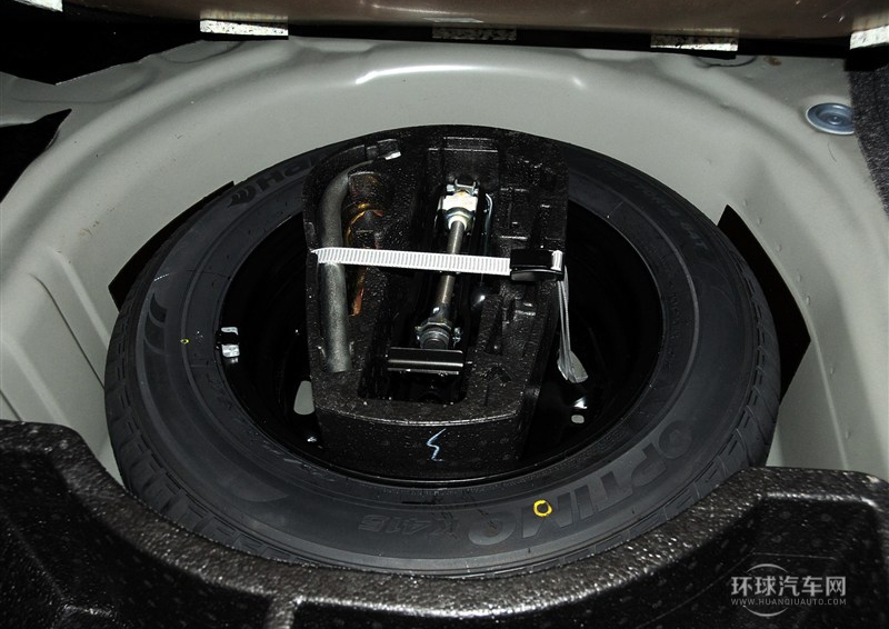 2013款 1.6L 自動風尚版