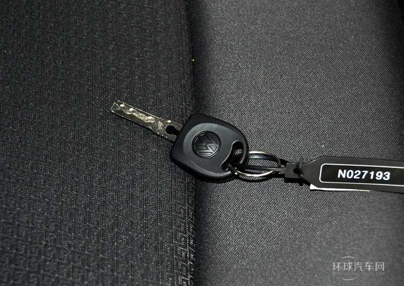 2013款 1.6L 自動風尚版