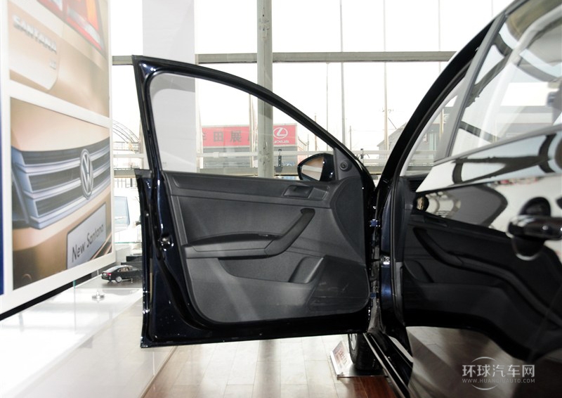 2013款 1.6L 自動風尚版