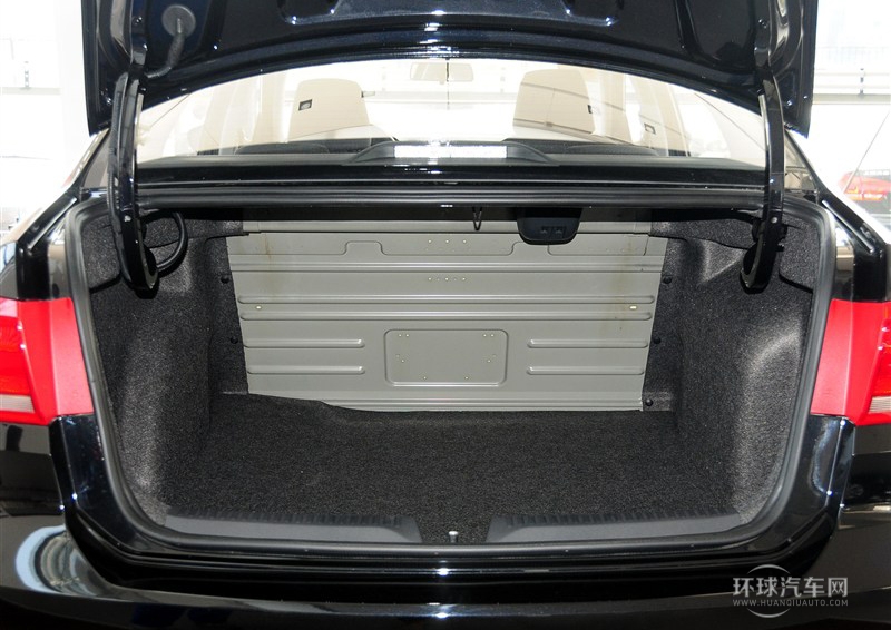 2013款 1.6L 自動風尚版