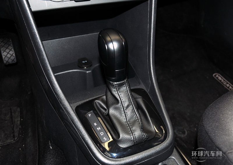 2013款 1.6L 自動風尚版