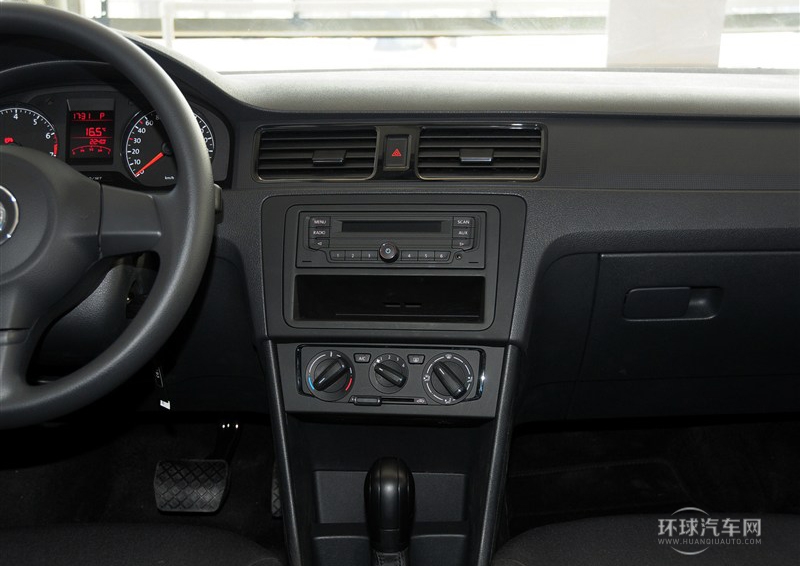 2013款 1.6L 自動(dòng)風(fēng)尚版