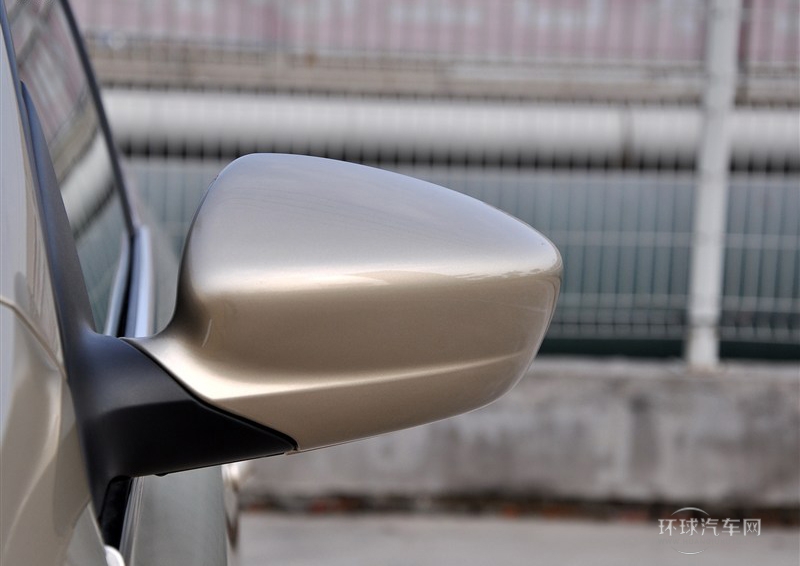 2013款 1.6L 自動豪華版