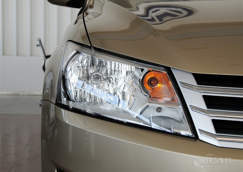 2013款 1.6L 自動(dòng)舒適版