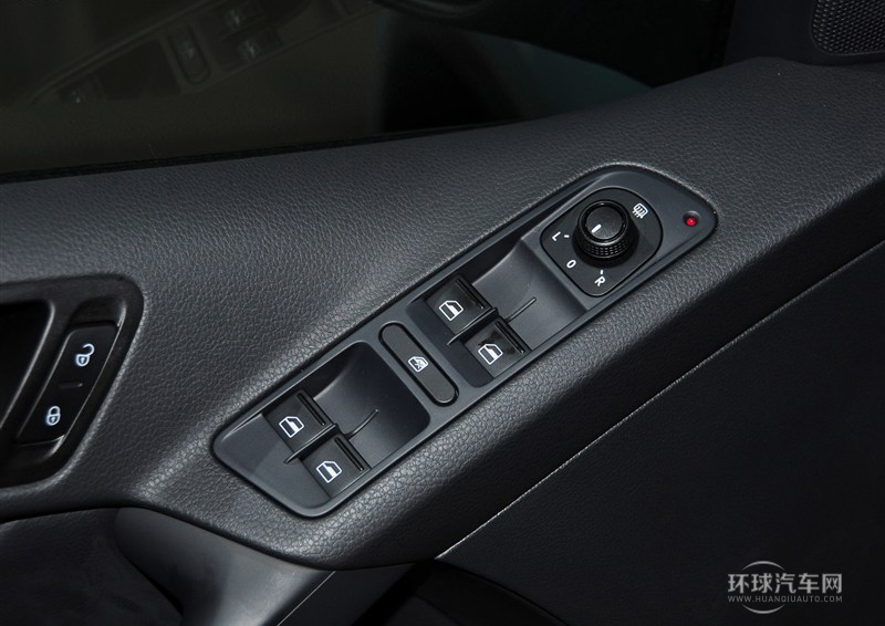 2013款 1.4TSI 手動兩驅藍驅版