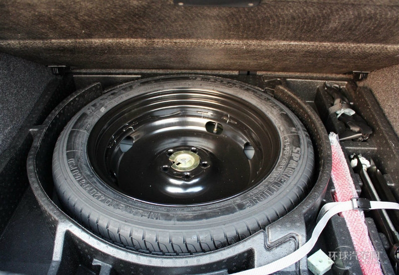 2013款 1.8TSI 手動兩驅風尚版