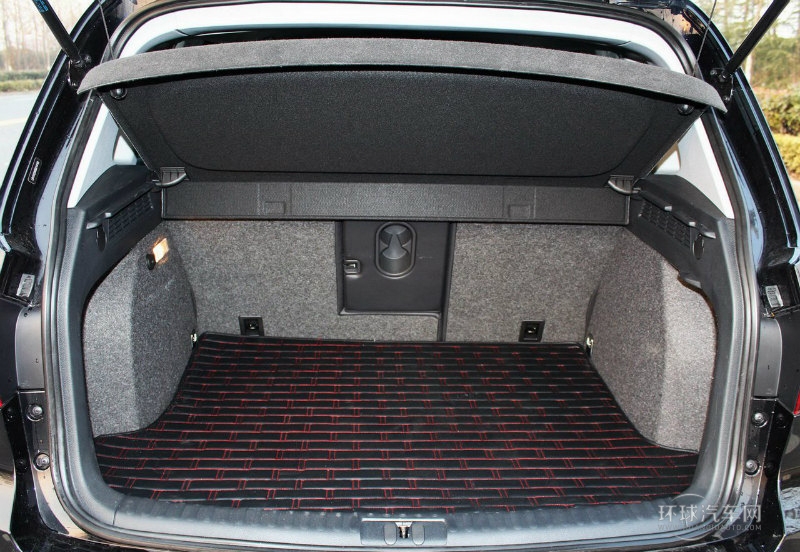 2013款 1.8TSI 手動兩驅風尚版