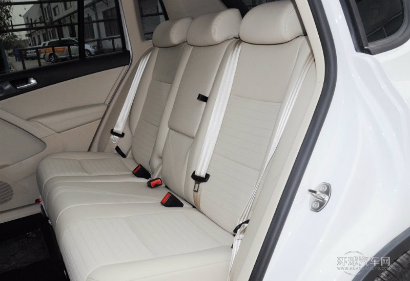 2013款 1.8TSI 自動兩驅(qū)風(fēng)尚版