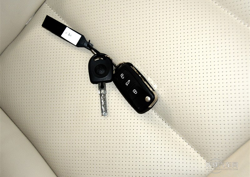 2013款 1.8TSI 自動兩驅豪華型