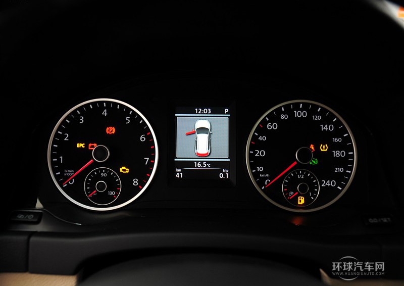 2013款 1.8TSI 自動兩驅豪華型