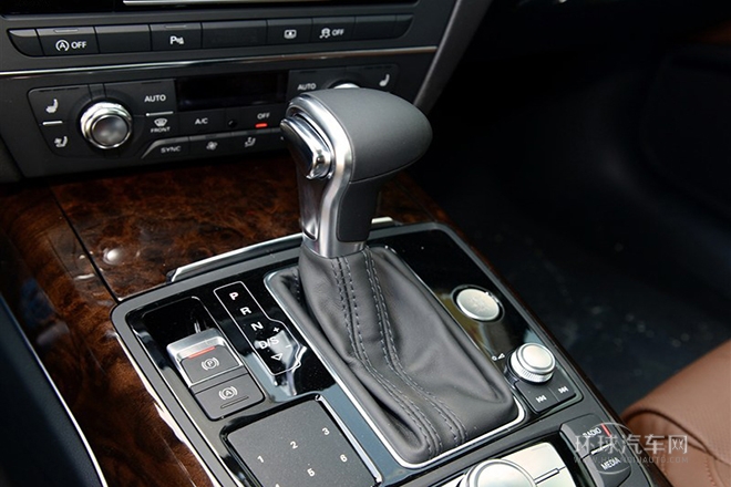 2014款 35 FSI 豪華型