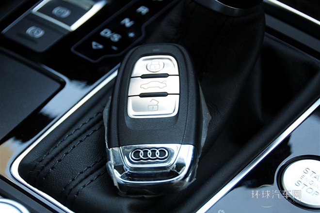 2014款 30 FSI 豪華型