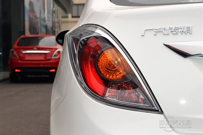 2013款1.6L手動  精英版