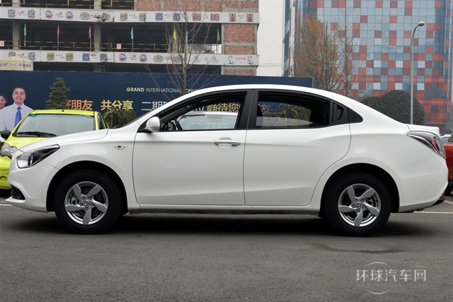 2013款1.6L手動  精英版