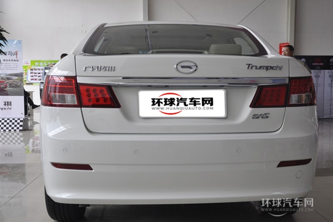 2013款 1.8L 自動(dòng)豪華型