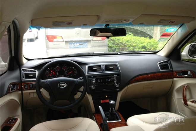 2013款 1.8L手動舒適版