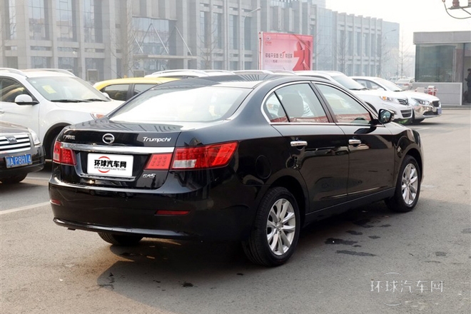 2013款 1.8L手動舒適版