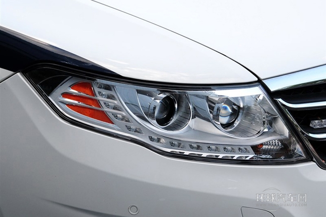 2013款 1.8T 自動(dòng)舒適版