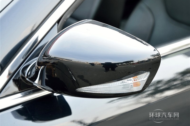 2013款 2.0L 自動豪華版