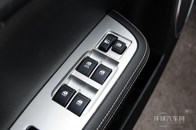 2013款 2.0L 自動精英版