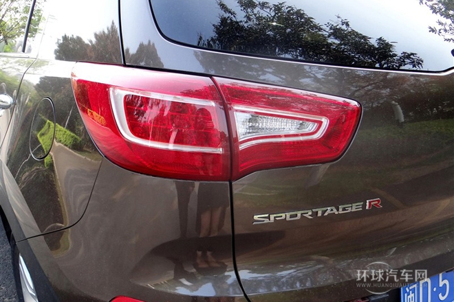 2014款 2.4L 自動(dòng)四驅(qū)版GLS