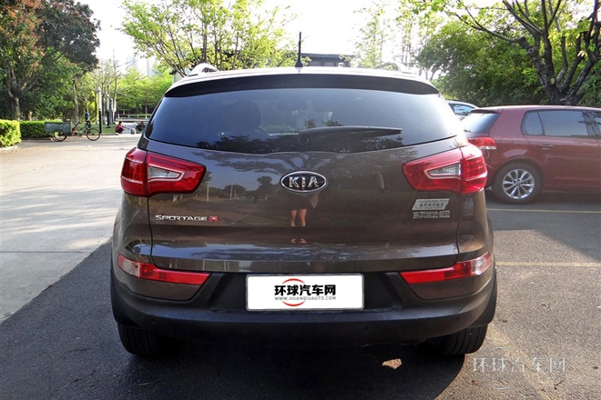 2014款 2.4L 自動(dòng)四驅(qū)版GLS