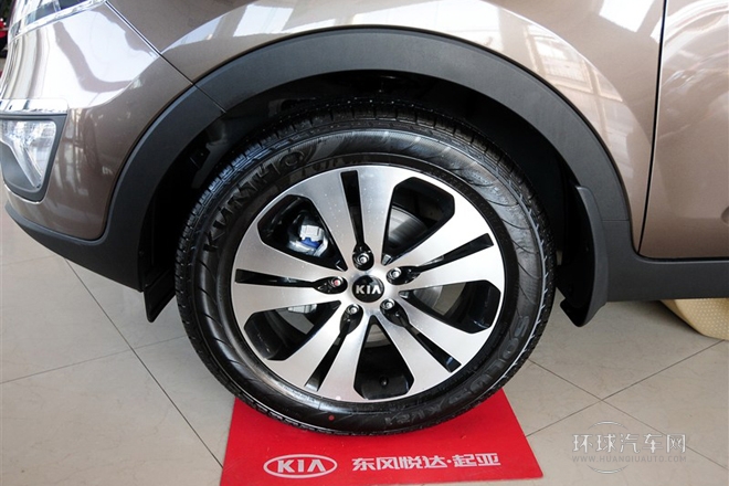 2014款 2.0L 自動(dòng)兩驅(qū)版Premium Special