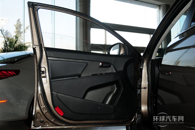 2014款 2.0L 自動兩驅版Premium Special