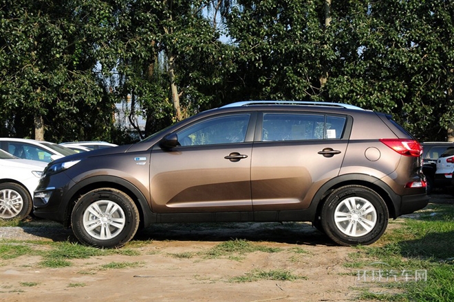 2014款 2.0L 自動(dòng)兩驅(qū)版GL