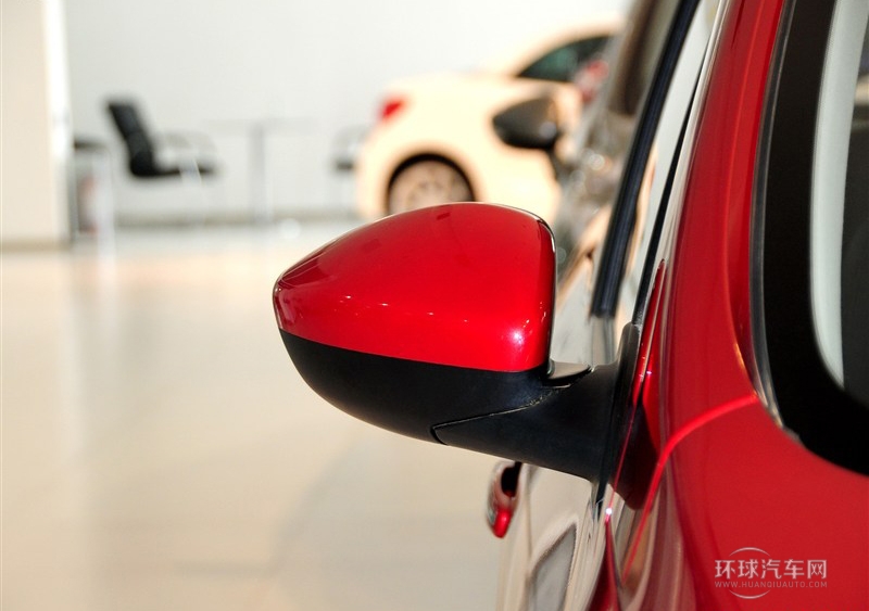 2013款 1.6L 手動CROSS