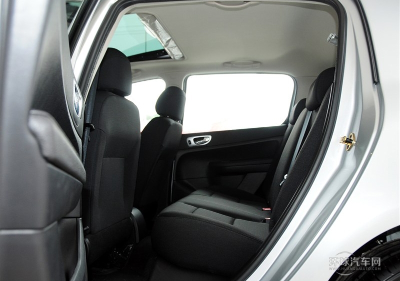 2013款 兩廂 1.6L 自動舒適版