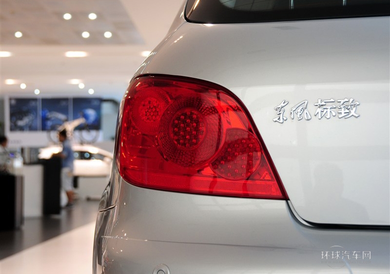 2013款 兩廂 1.6L 手動舒適版