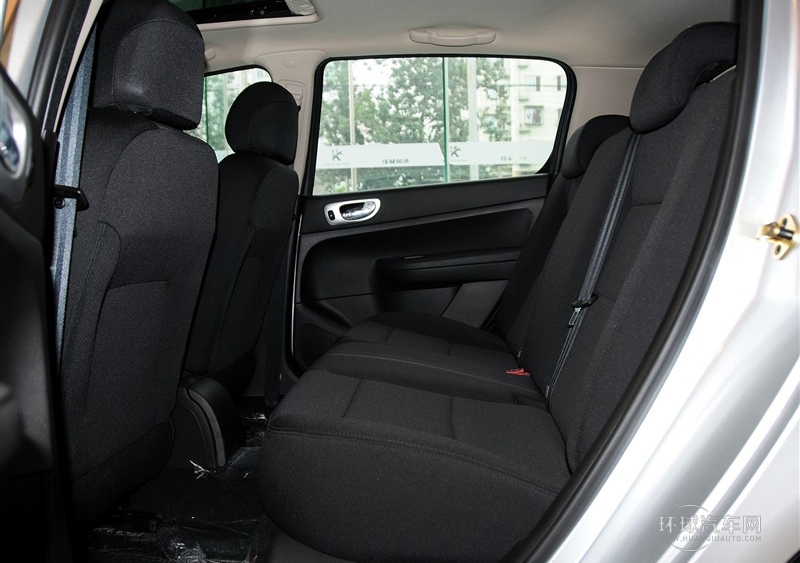 2013款 兩廂 1.6L 手動舒適版