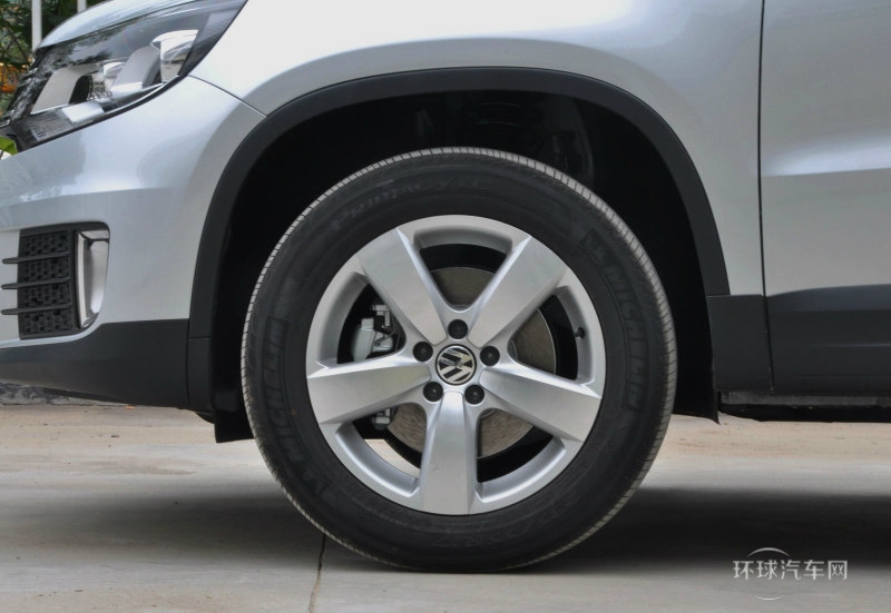 2013款 1.8TSI 自動四驅舒適版