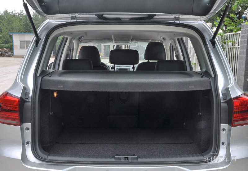 2013款 1.8TSI 自動四驅舒適版