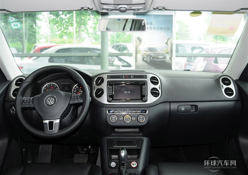 2013款 1.8TSI 自動四驅(qū)豪華型