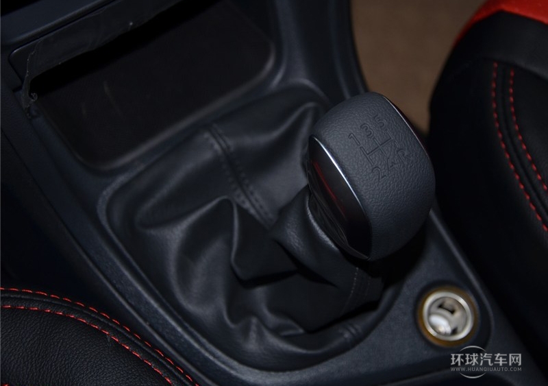 2014款 樂享版 2.0L 手動風(fēng)尚型