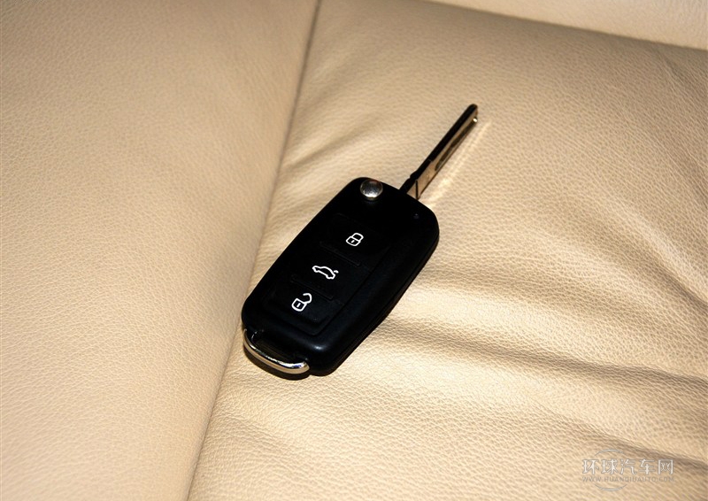 2013款 1.4T 手動舒適版5座