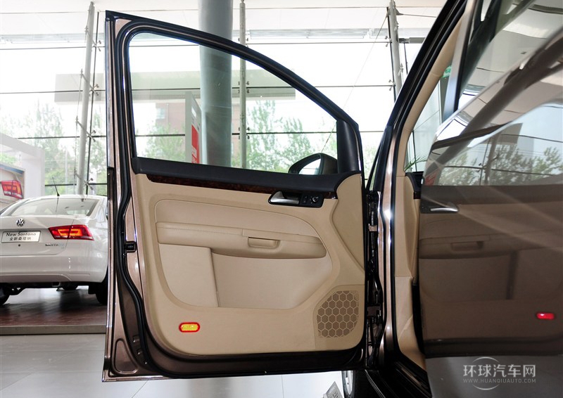 2013款 1.4T 手動舒適版5座