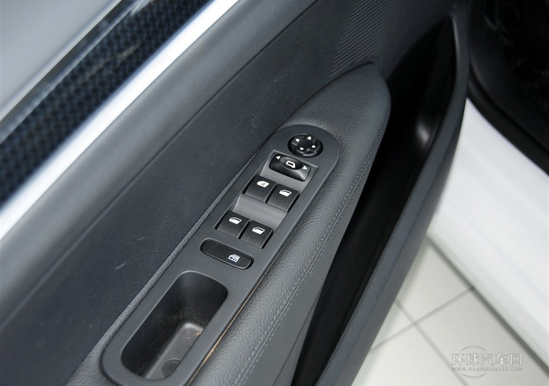 2014款 樂享版 1.6L 手動風(fēng)尚型